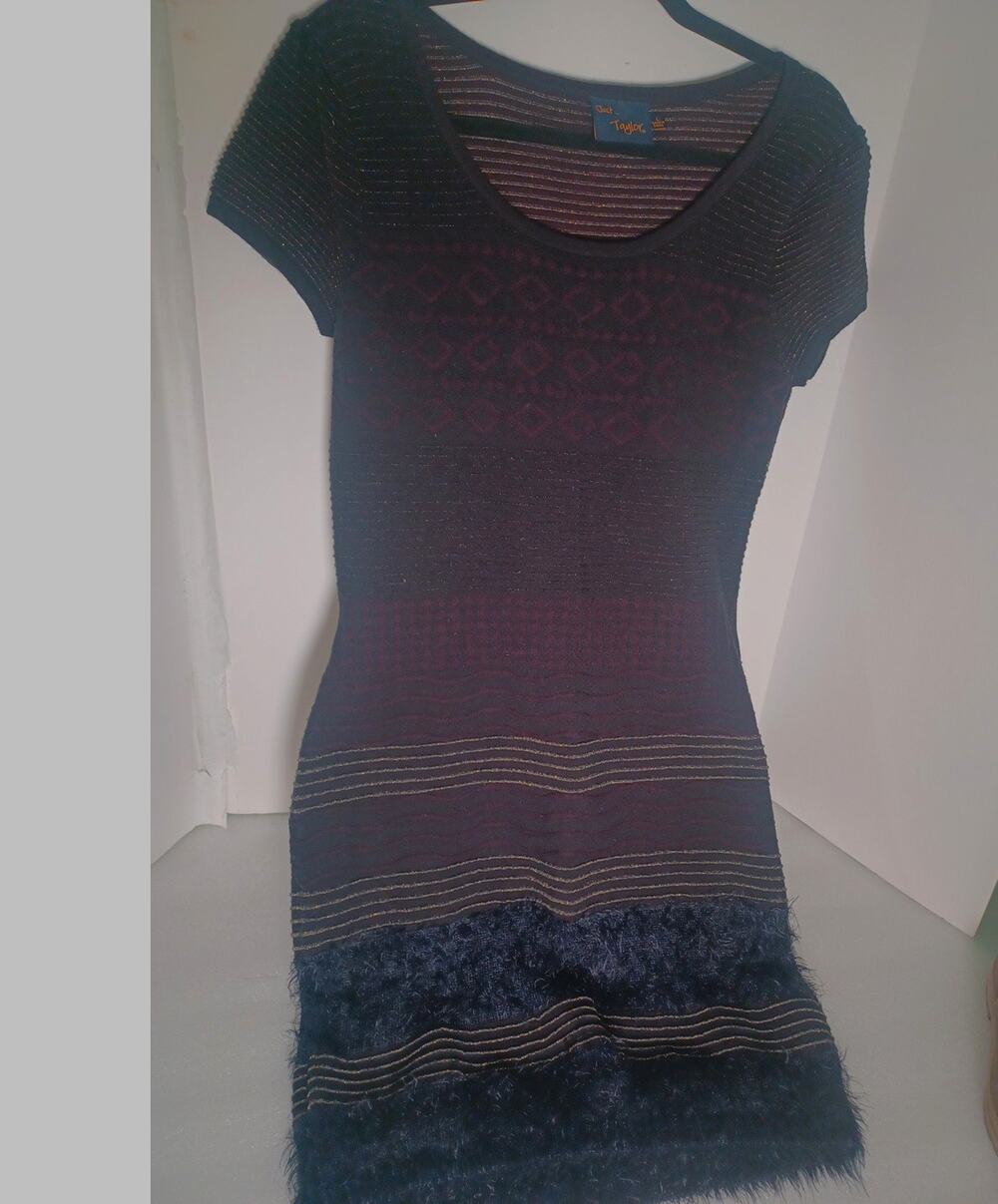 Women's Just Taylor Sweater Dress Gold Black & Maroon Large